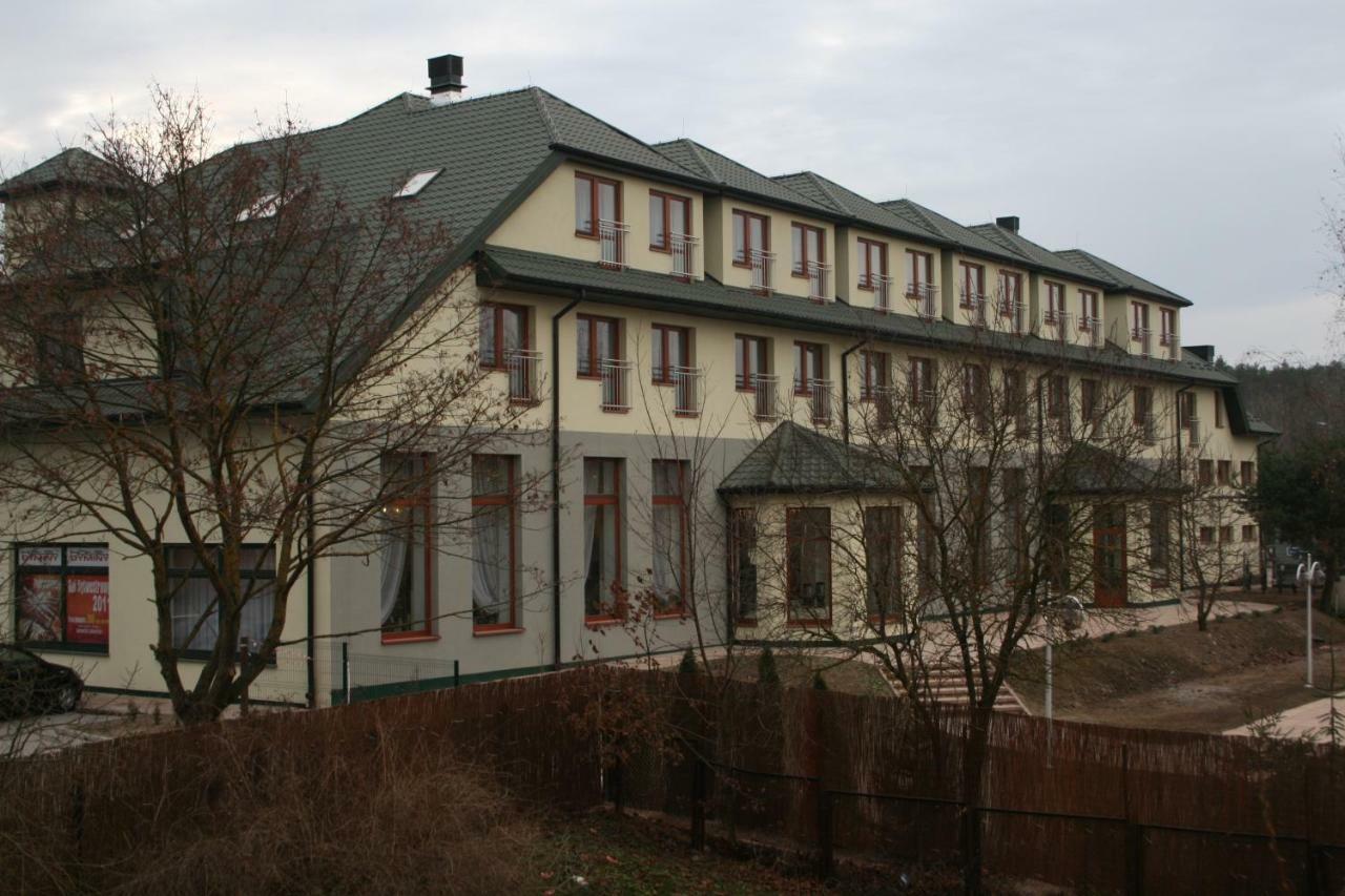 Hotel Dyminy Kielce Dış mekan fotoğraf