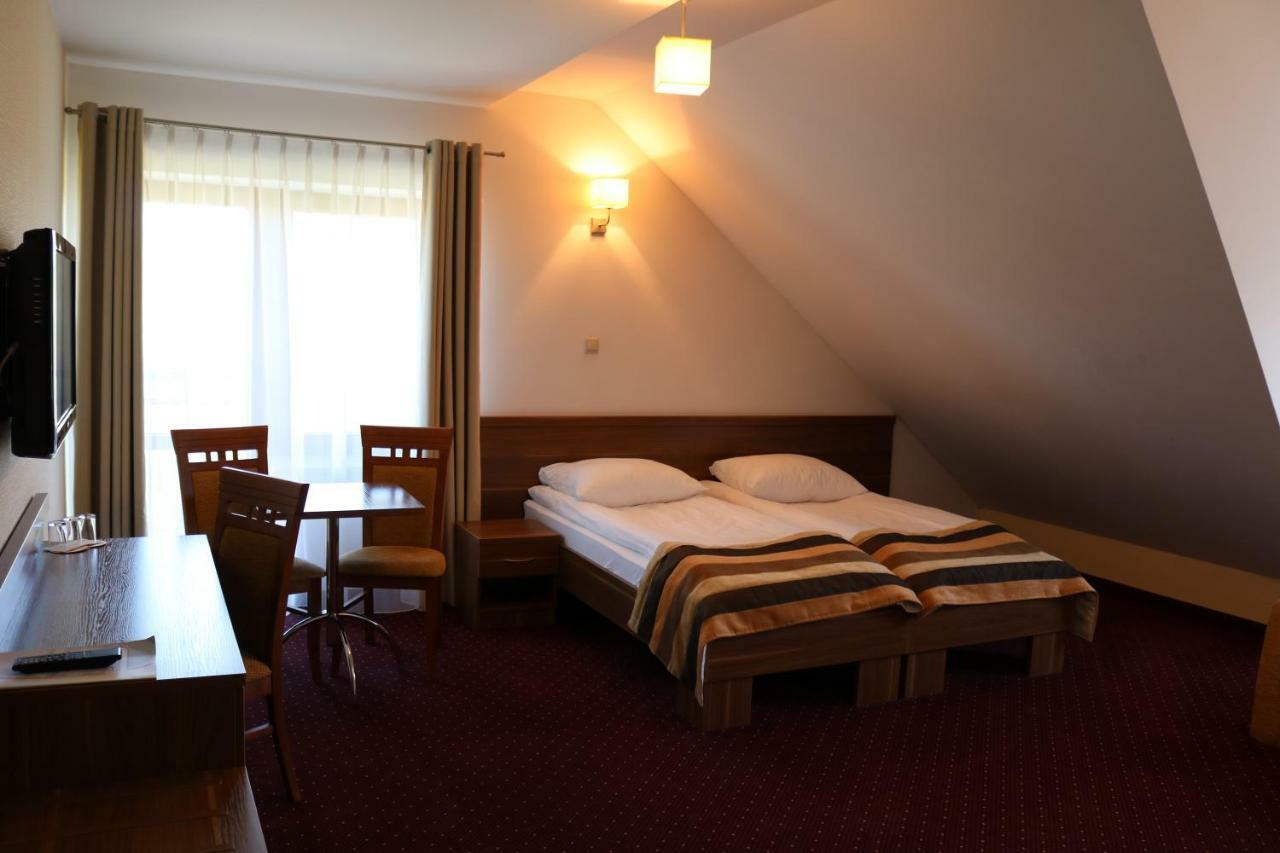 Hotel Dyminy Kielce Dış mekan fotoğraf