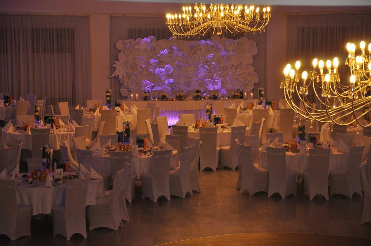 Hotel Dyminy Kielce Dış mekan fotoğraf
